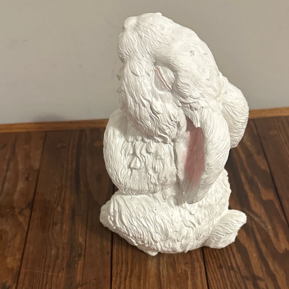 Charming White Rabbit Figurine Set - Picture 6 of 11